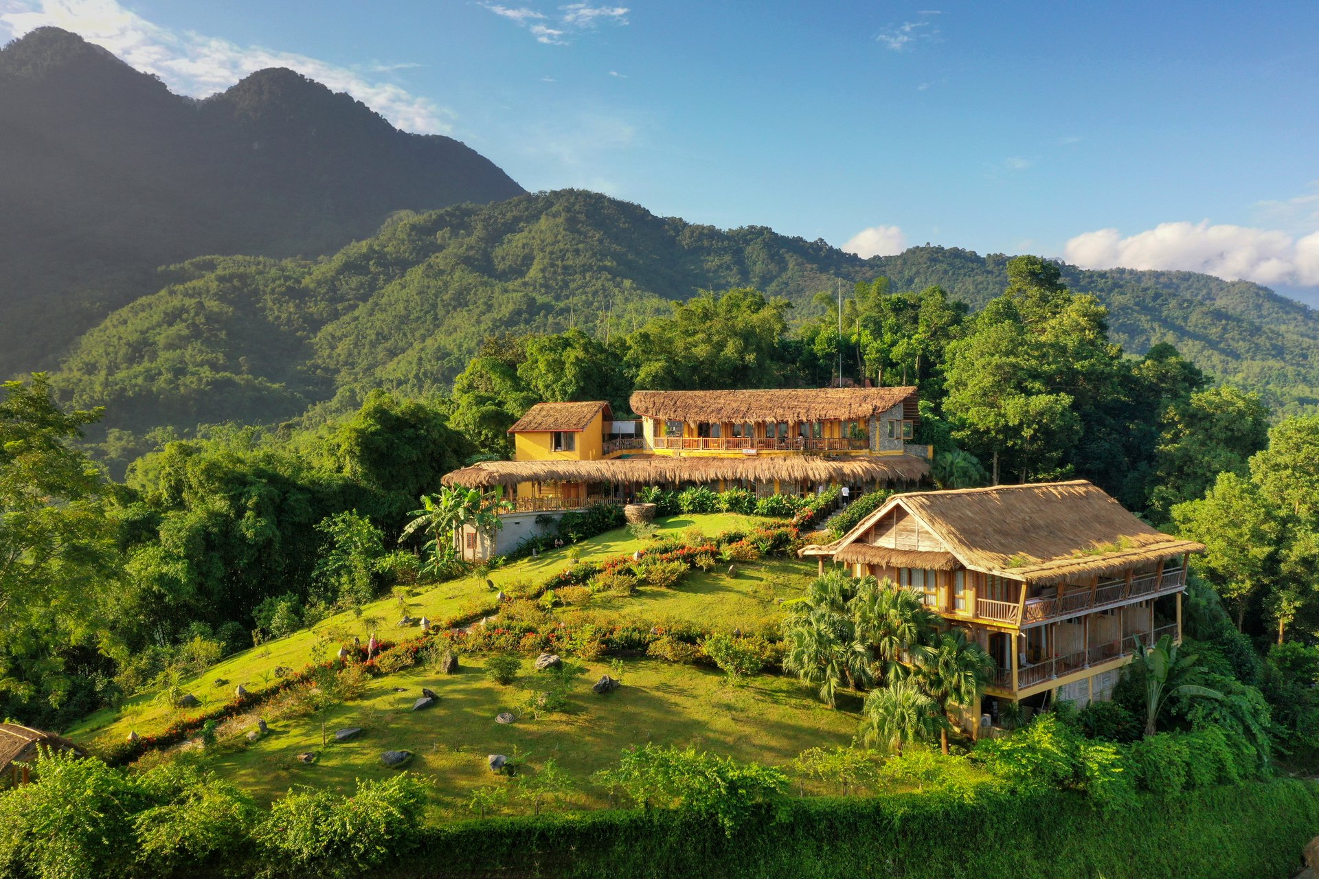 Mai Chau Hideaway - Địa điểm du lịch độc đáo ở Việt Nam trên Traveltimes Hàn Quốc