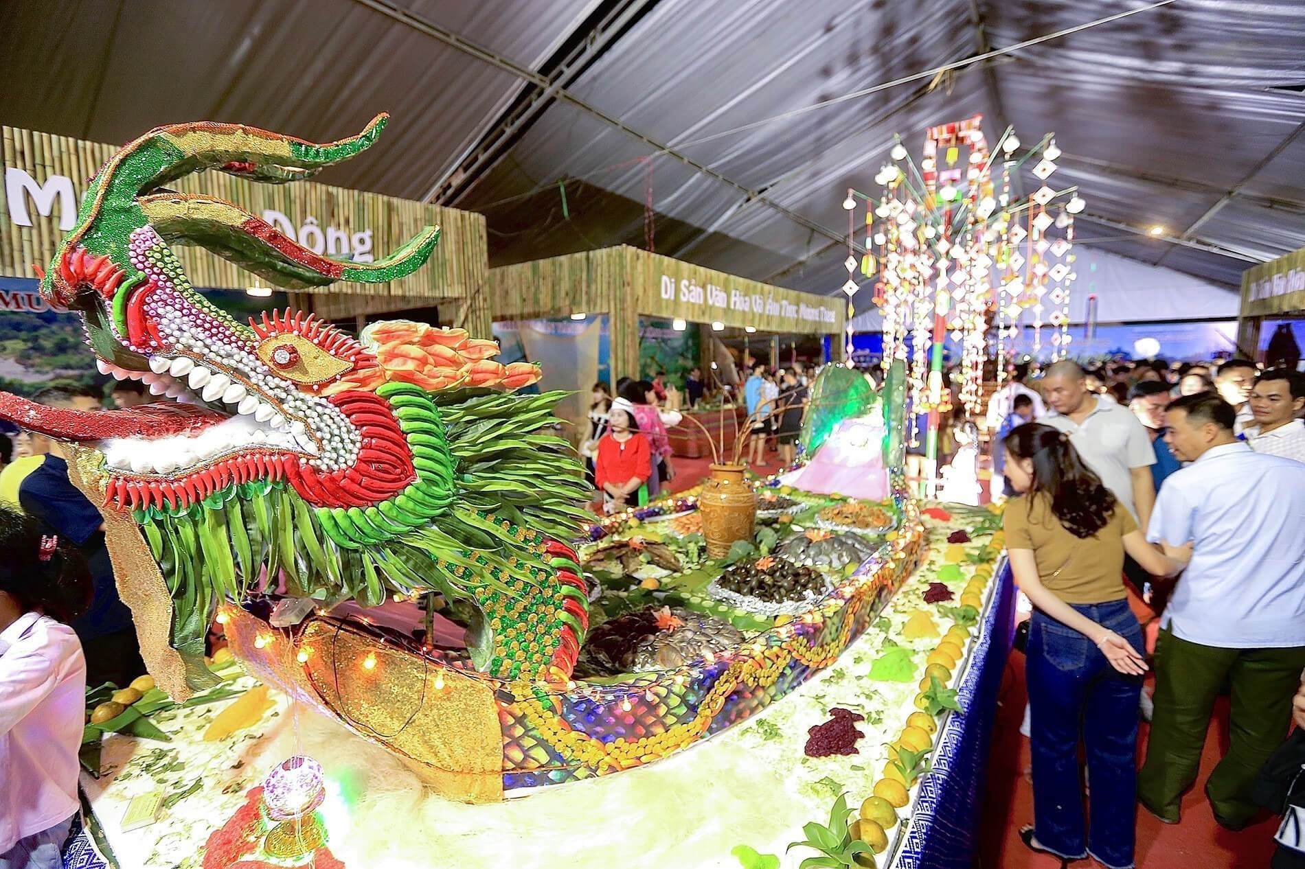 Tìm hiểu về lễ hội cá tôm sông Đà và những hoạt động hấp dẫn