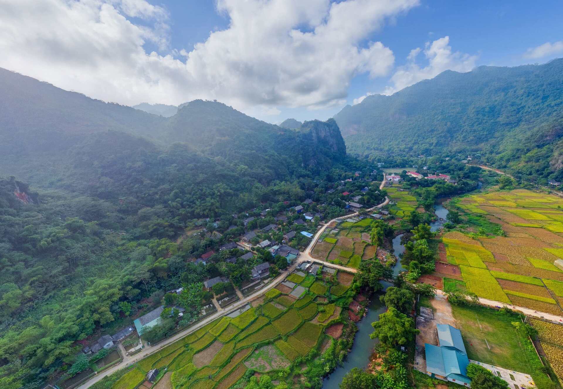 Discover Mai Hich commune, Mai Chau – A eaceful destination Amid the Mountains of Northwest Vietnam