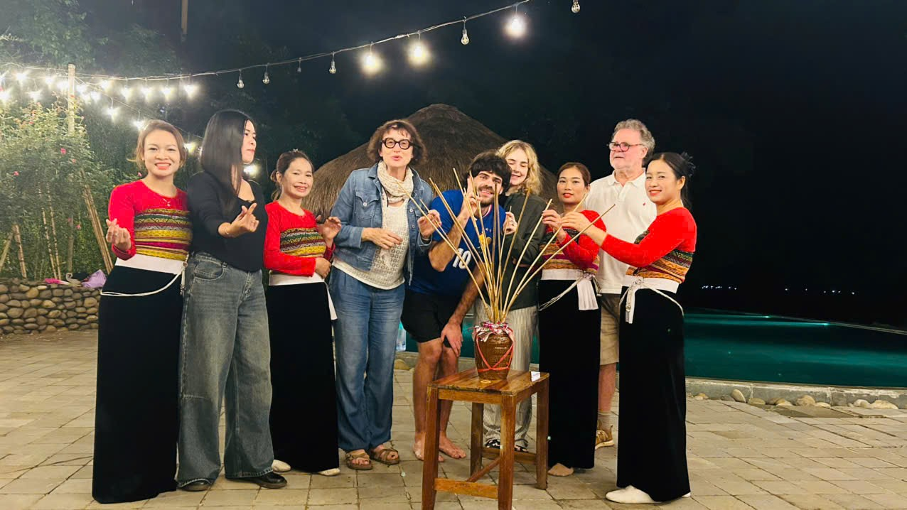 Sinh nhật đặc biệt giữa thiên nhiên Mai Châu tại Mai Chau Hideaway Lake Resort