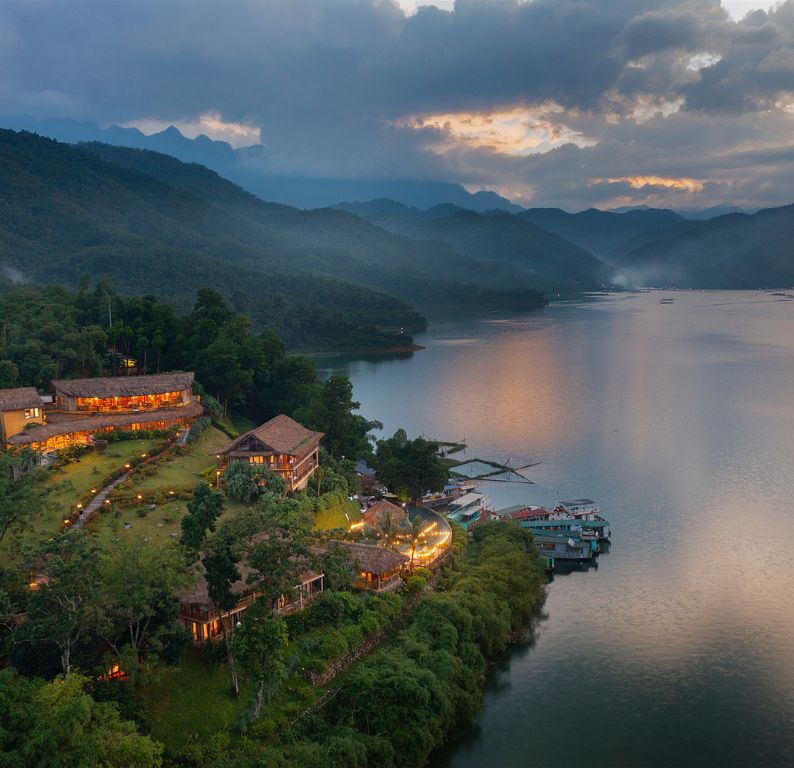 Mai Chau Hideaway Lake Resort