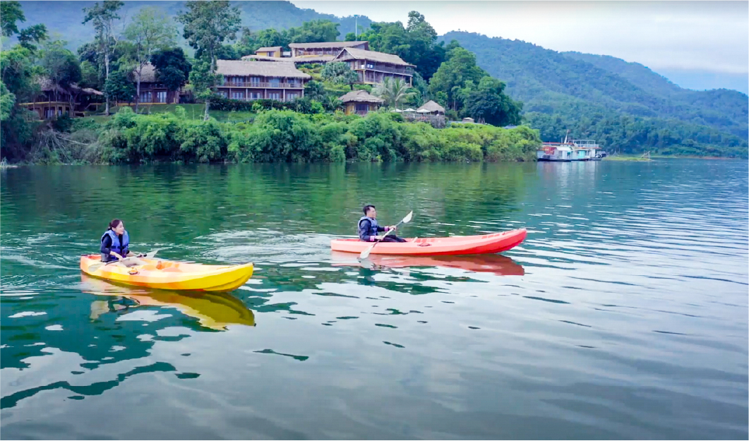 Daily Tour Of Mai Chau Kayaking On Da River - Biking In Bamboo Forest