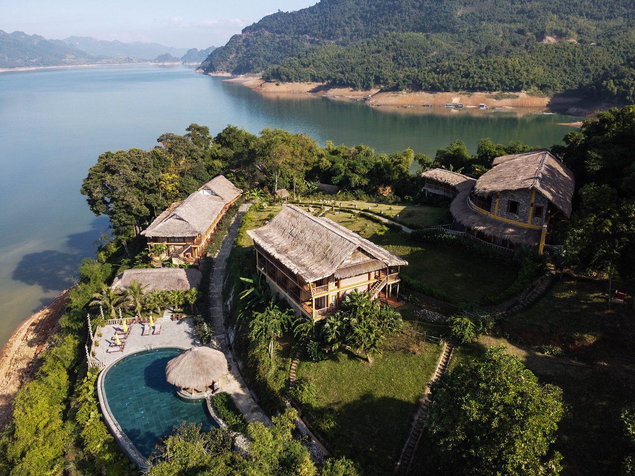 Mai Chau Hideaway Lake Resort Mai Chau Hideaway Lake Resort