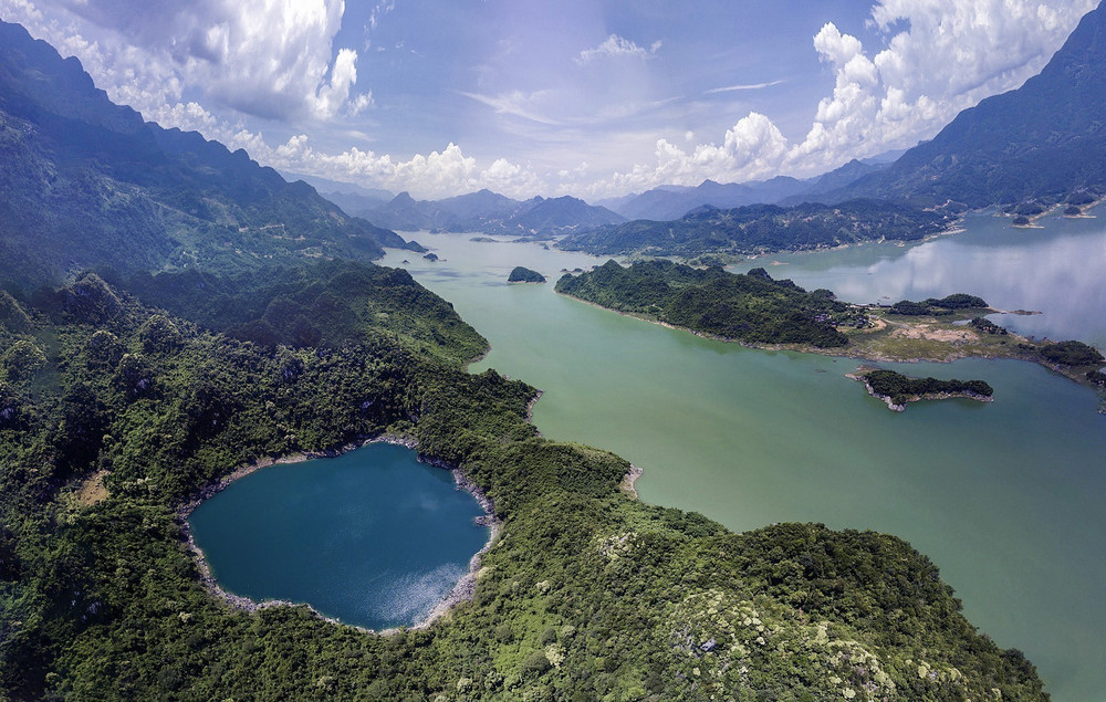 A boat trip to Mat Ngoc Lake (Source: Collected) A boat trip to Mat Ngoc Lake (Source: Collected)