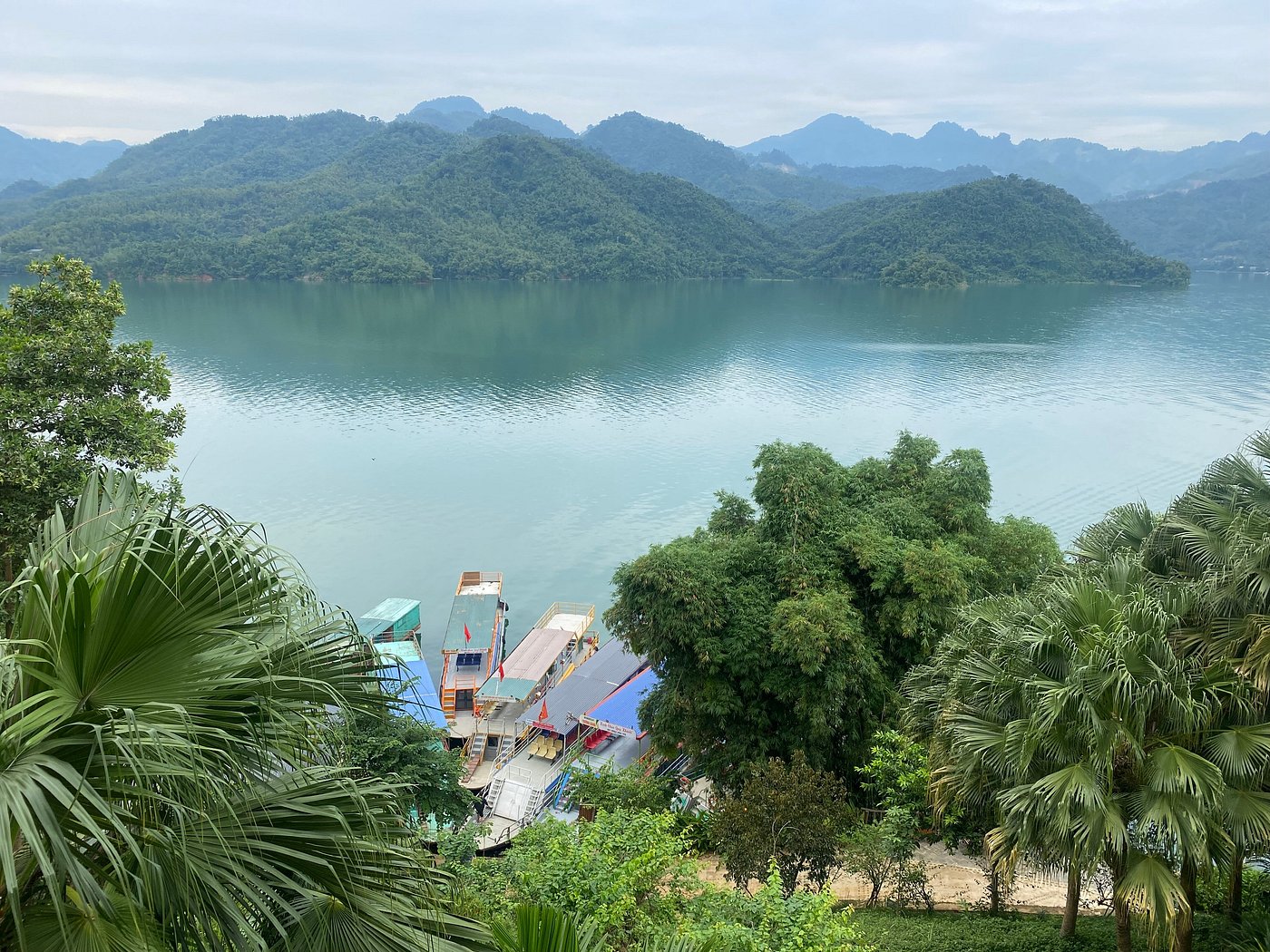 A photo of a visitor when came to Mai Chau Hideaway Resorts at first