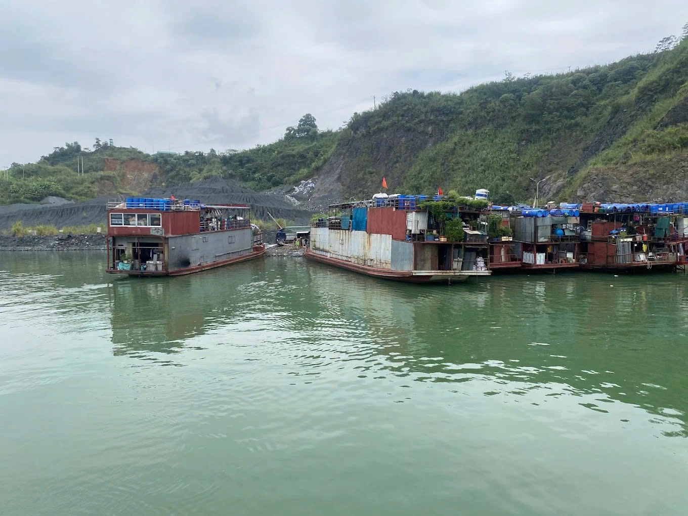 Kinh nghiệm cần lưu ý khi đến Cảng Ba Cấp Kinh nghiệm cần lưu ý khi đến Cảng Ba Cấp