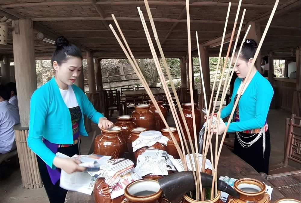 Rượu cần Tây Bắc (Nguồn: VTC News)