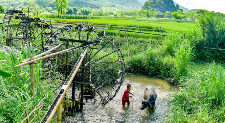 Guồng nước tại khu bảo tồn thiên nhiên Pù Luông (Nguồn: Vietnamnet) Guồng nước tại khu bảo tồn thiên nhiên Pù Luông (Nguồn: Vietnamnet)