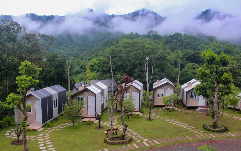 Những căn bungalow tại Halo Retreat nằm giữa khu vườn xanh mát Những căn bungalow tại Halo Retreat nằm giữa khu vườn xanh mát