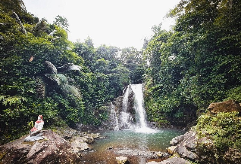 Key features of Tu Son Waterfall Key features of Tu Son Waterfall