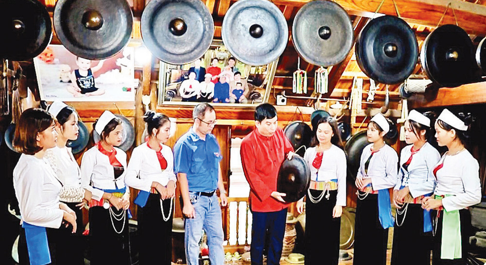 Chiêng Mường nhạc cụ truyền thống tiêu biểu 