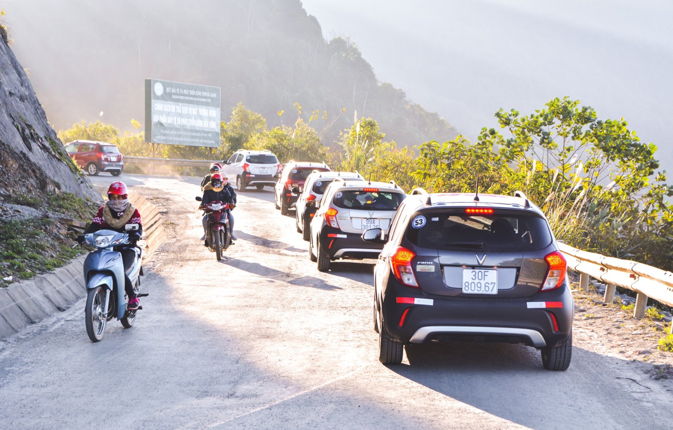 Di chuyển lên Mai Châu - Mộc Châu bằng ô tô