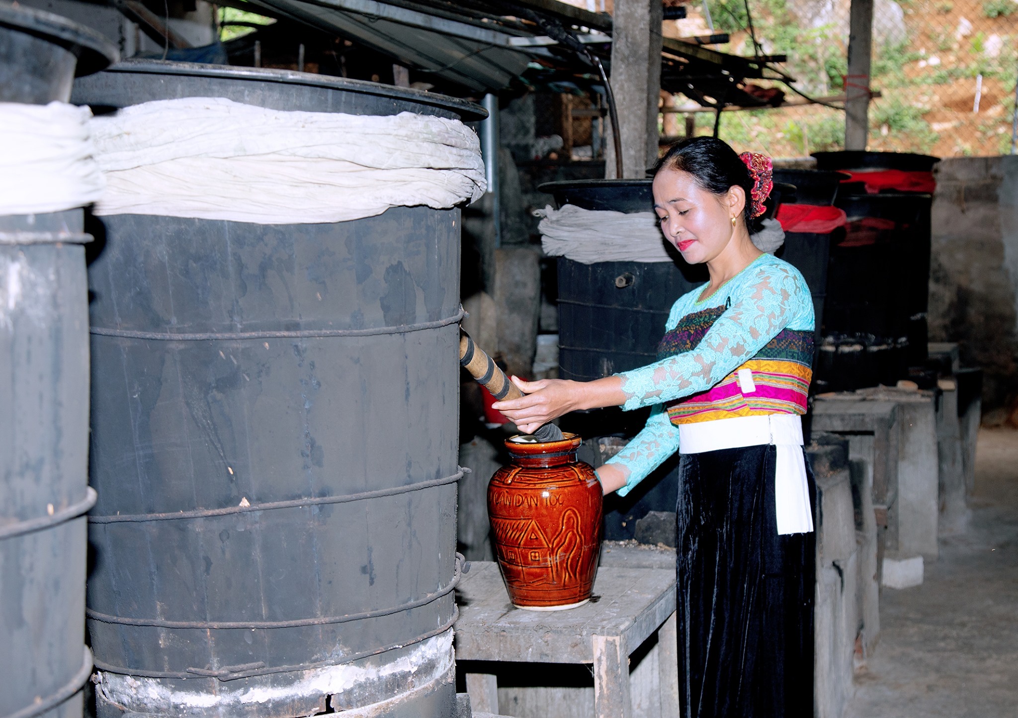 Cách làm rượu Mai Hạ mà không phải ai cũng biết (Nguồn: Làng nghề Nấu rượu Mai Hạ)