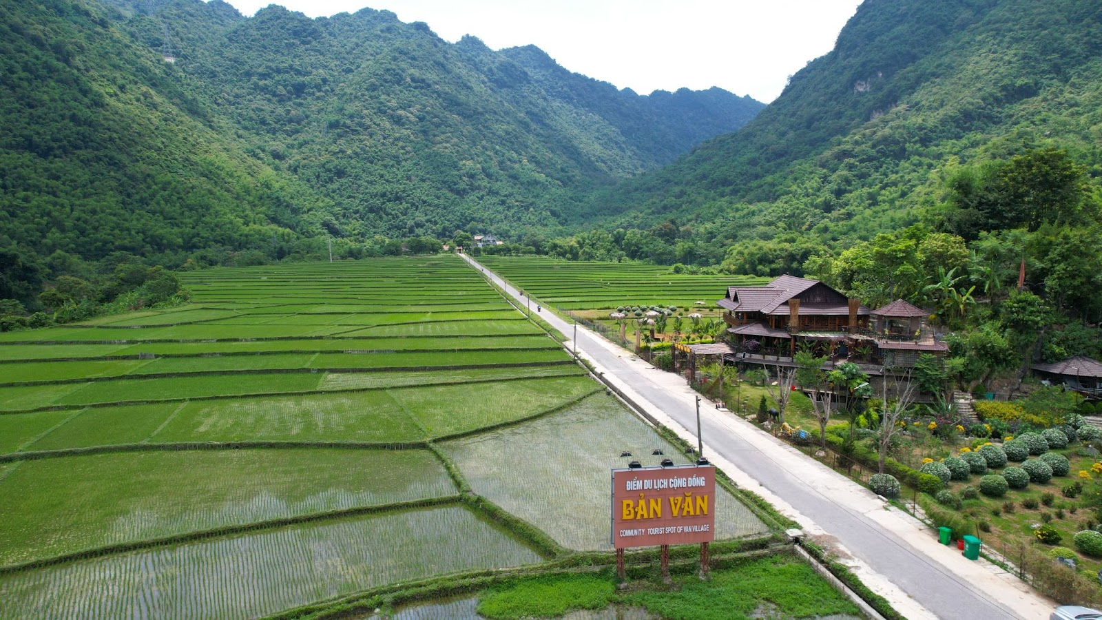 Xe buýt Mai Châu đi Hà Nội