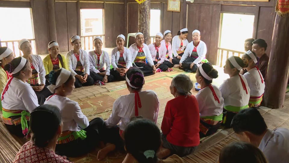 Mờ miệng là buổi gặp mặt chính thức đầu tiên giữa hai gia đình Mờ miệng là buổi gặp mặt chính thức đầu tiên giữa hai gia đình