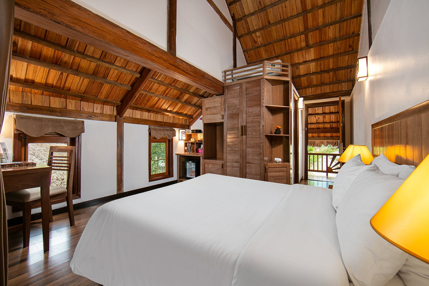 Mai Chau Hideaway Lake Resort