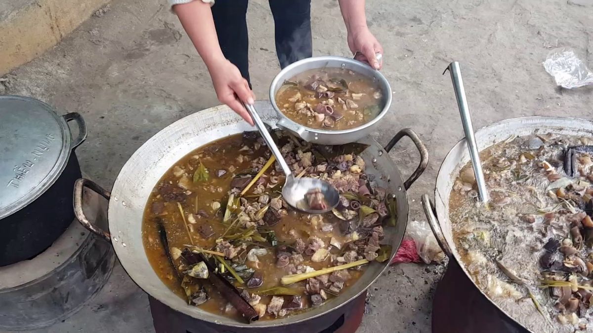 Thắng cố - biểu tượng văn hóa ẩm thực của người Mông Thắng cố - biểu tượng văn hóa ẩm thực của người Mông
