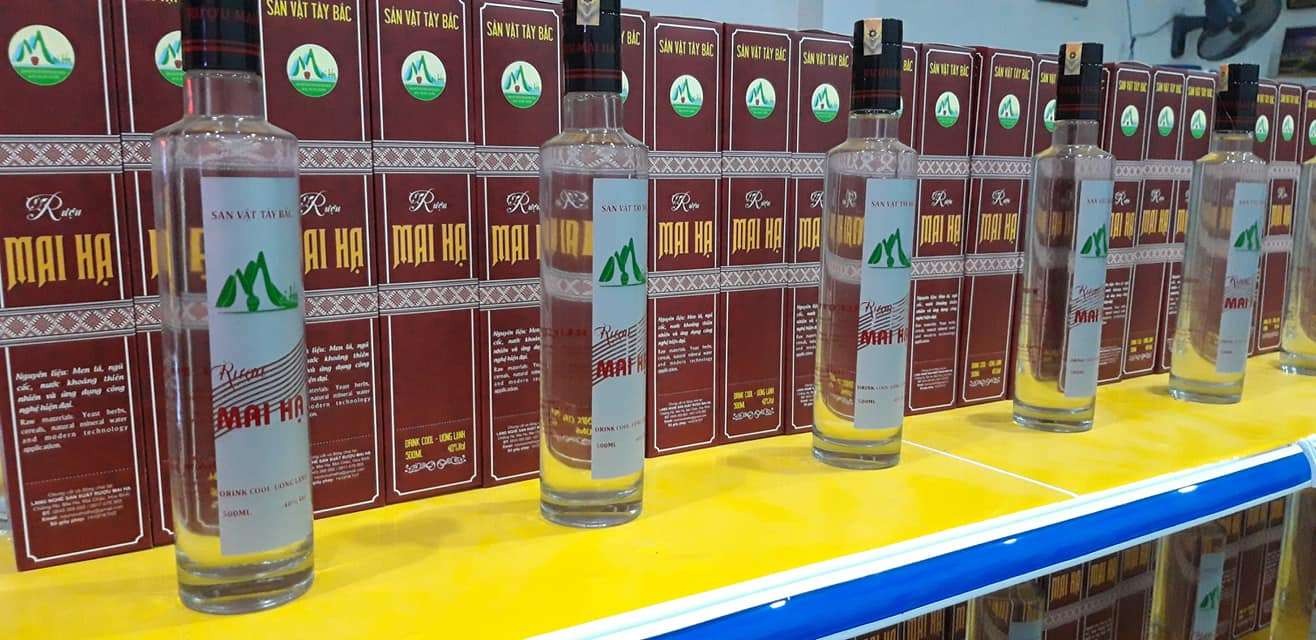 Đặc sản rượu Mai Hạ Mai Châu Phú Thọ (Nguồn: SOJO Hotel)